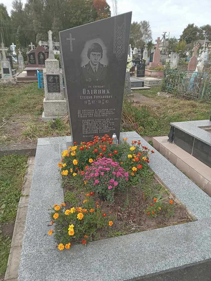 08-01-00.jpg